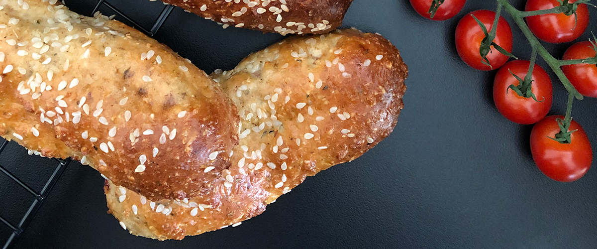 Proteinrike pølsehorn